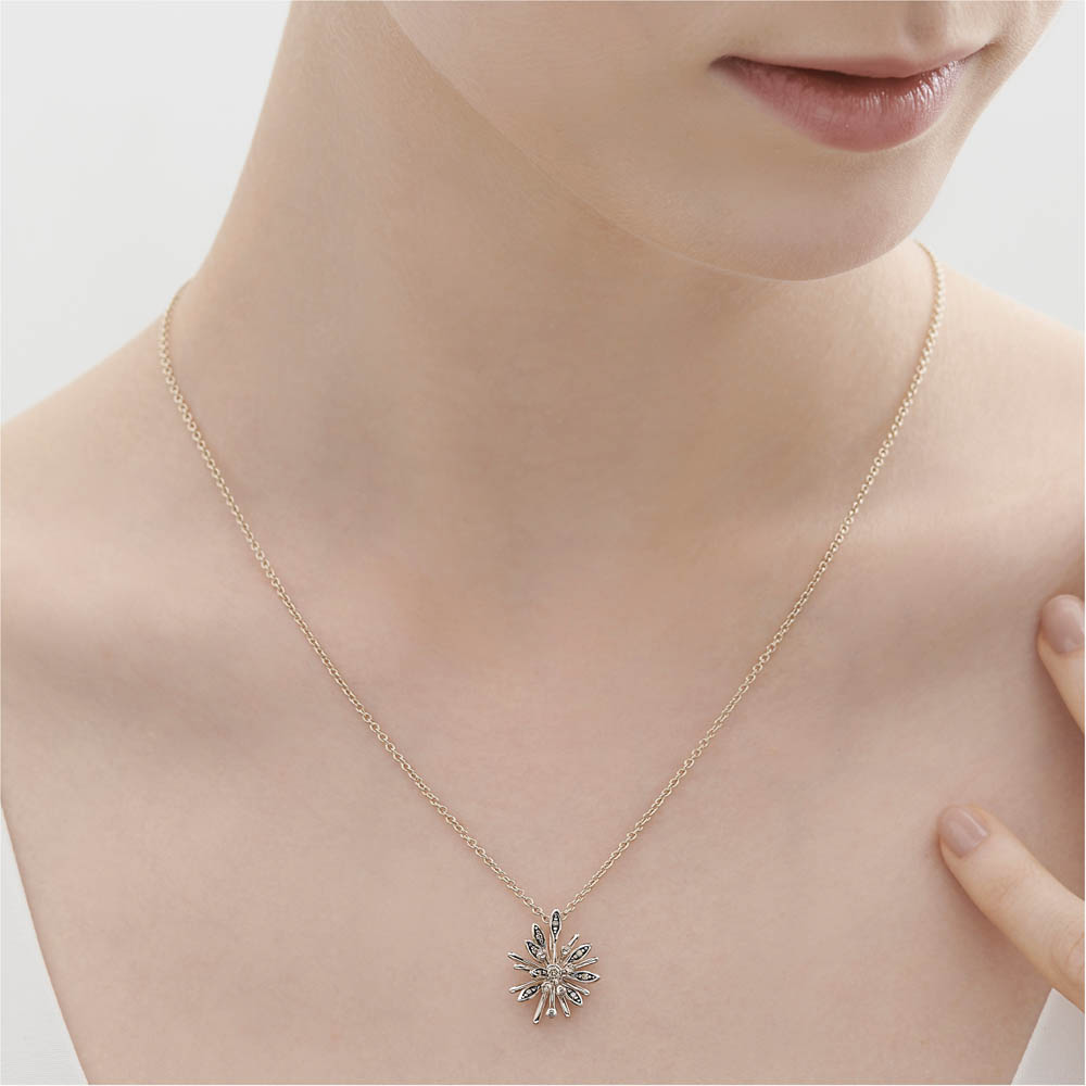 שרשרת בזהב אצילי ובשיבוץ יהלומים שרשרת בזהב אצילי ובשיבוץ יהלומים